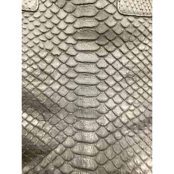 Genuine Python Skin Bag Women’s Overnight Size Magnetic Closure Inside Pockets - Picture 6 of 6